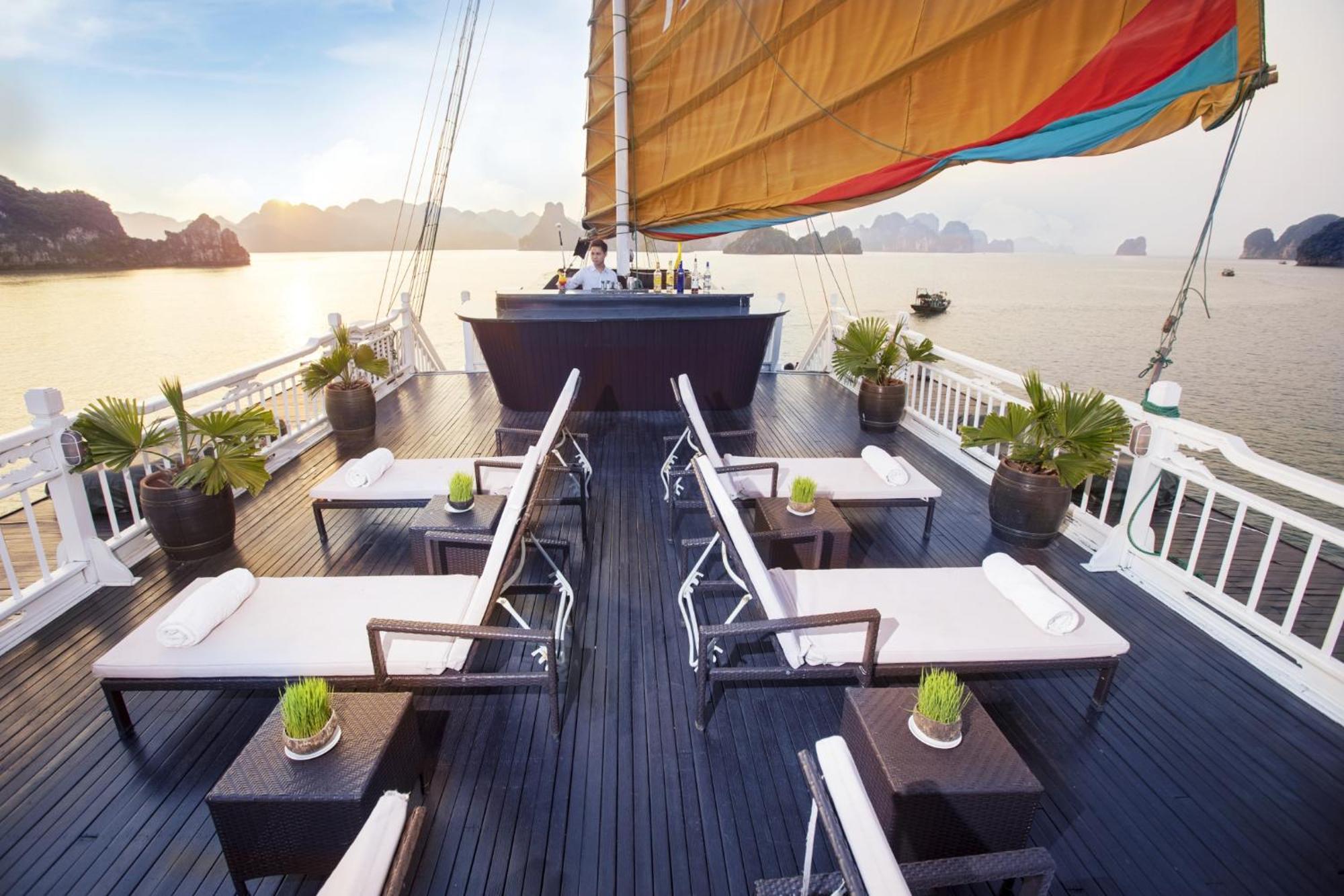 Hera Grand Luxury Cruise ฮาลอง ภายนอก รูปภาพ